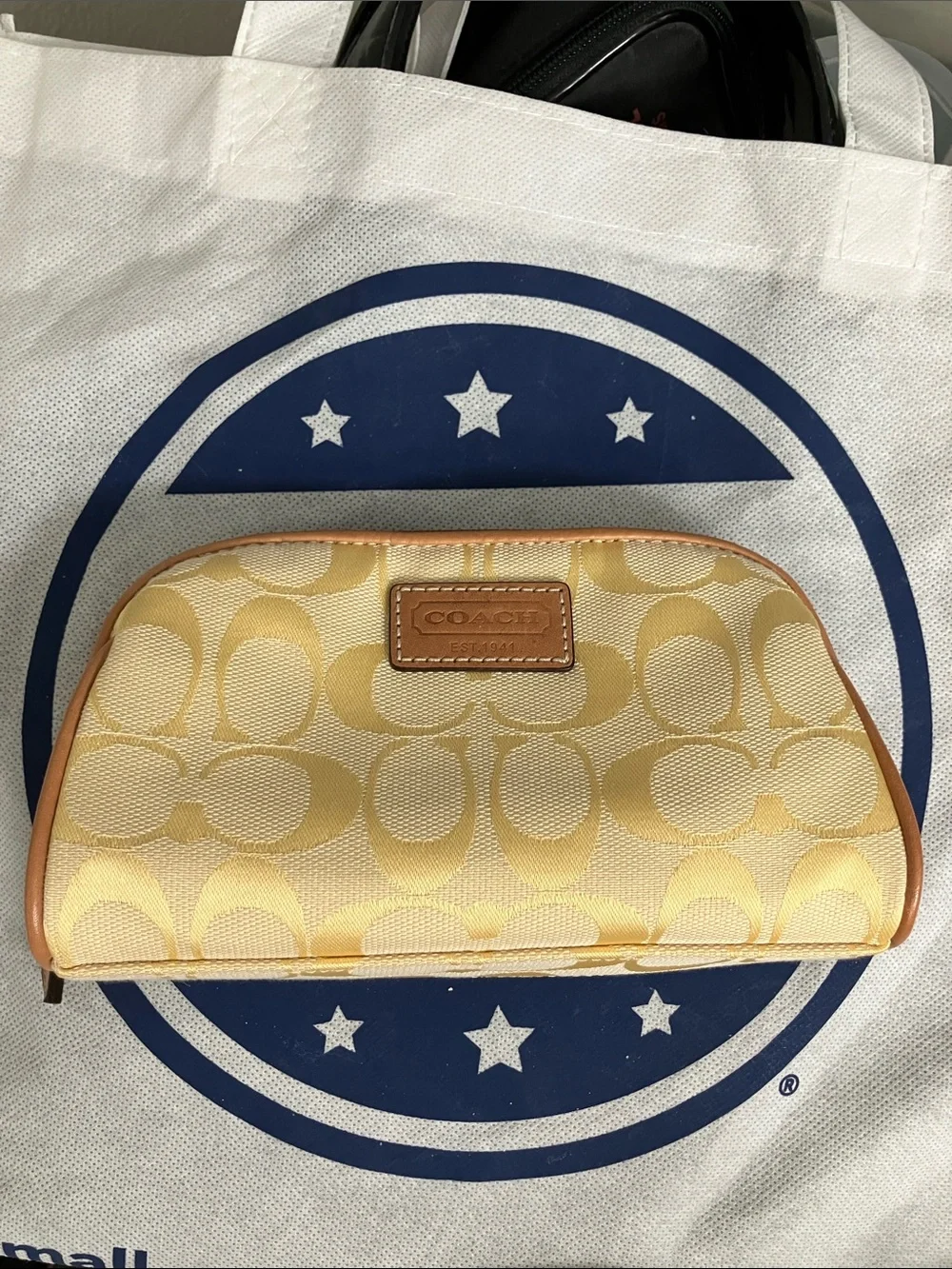NWT  2 pc Coach yellow hampton bag & makeup bag